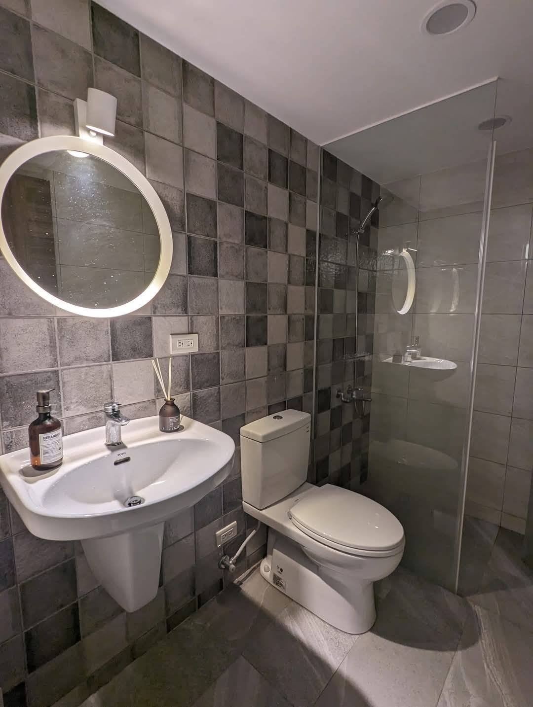 🏡 經國路藝文特區旁生活圈・質感電梯共生宅套房