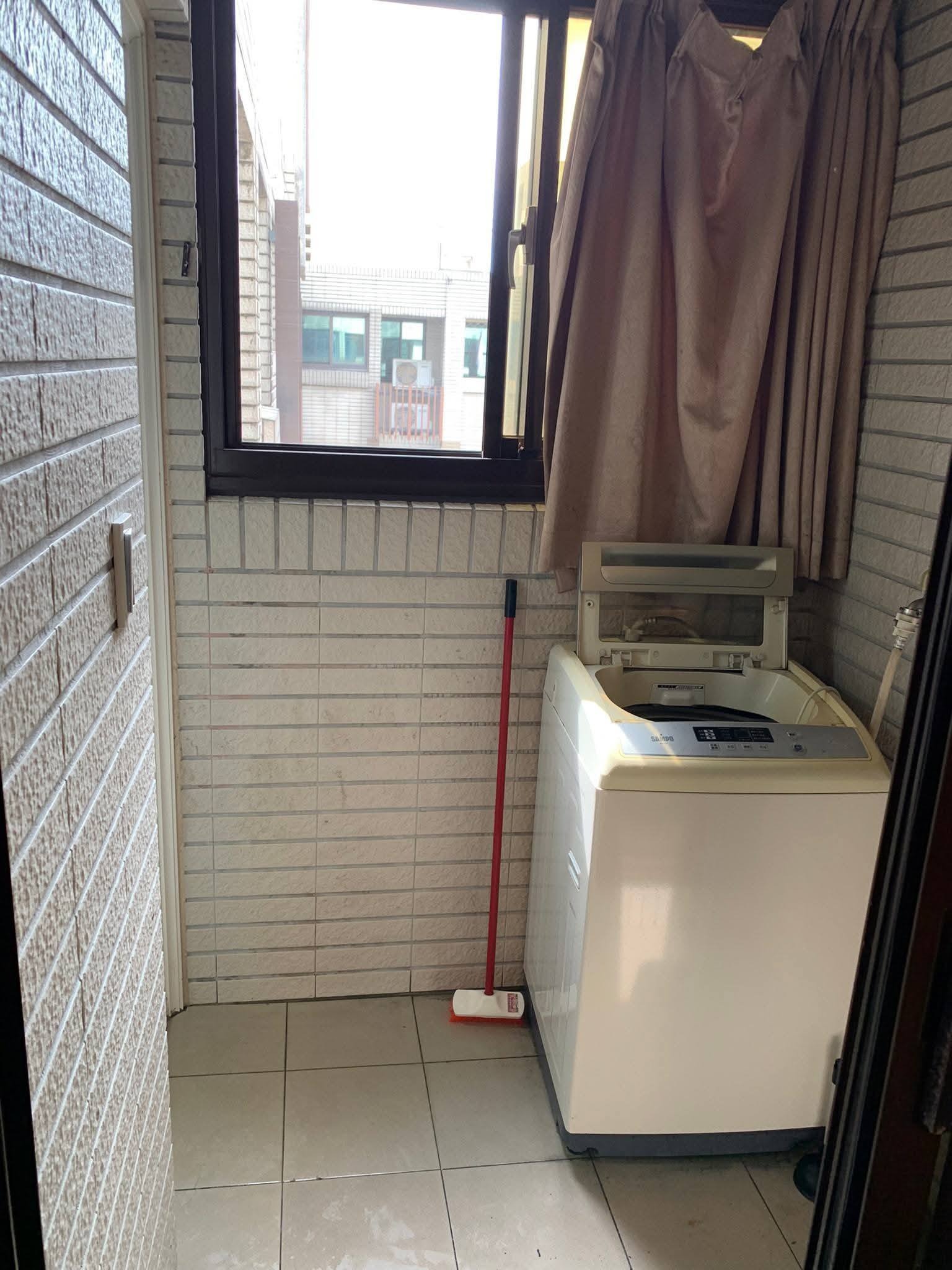 淡江大學 大富翁 C339 兩張單人加大床 /陽台/洗衣機/9月1日起租(僅剩最後一間) - 6