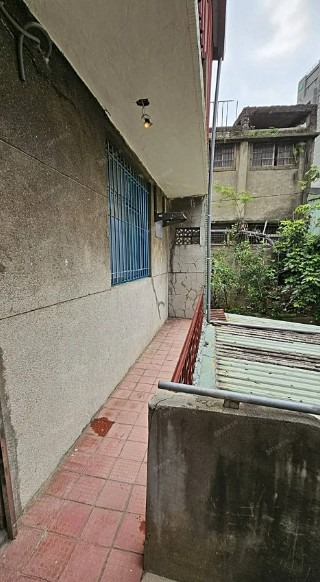 埔墘商圈⭐️溫馨寧靜/邊間採光 低樓層