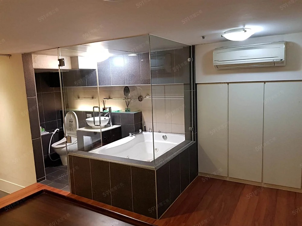 【西門町稀有精品樓中樓】4.5米挑高｜露台｜雙衛浴｜Jacuzzi｜捷運3分鐘 - 6